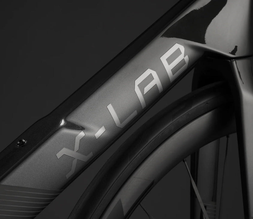 XDS AD8 Carbon 105 Di2 Disc Road Bike