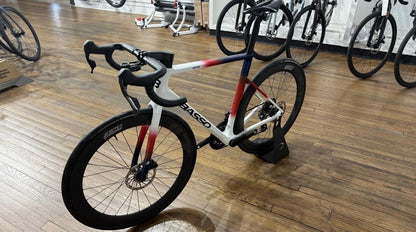 basso astra carbon fore axs 12 speed road bike white left side diagonal