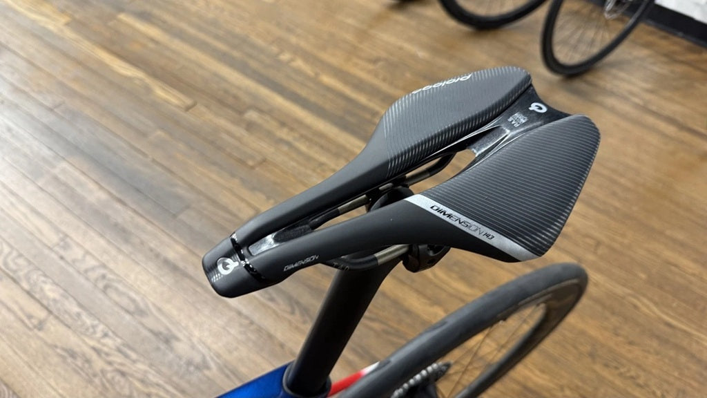 basso astra carbon fore axs 12 speed road bike saddle close up
