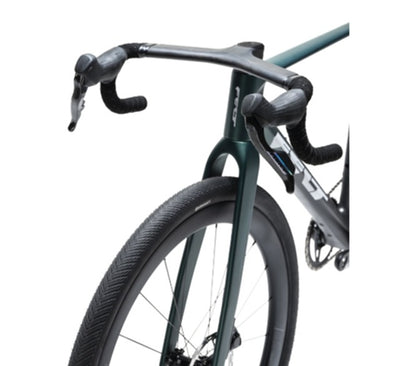 Felt BREED PRO SRAM FORCE AXS XPLR Gravel Bike