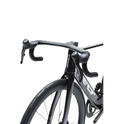 felt nexar expert carbon ultegra di2 12 speed disc road bike handlebars and front wheel view