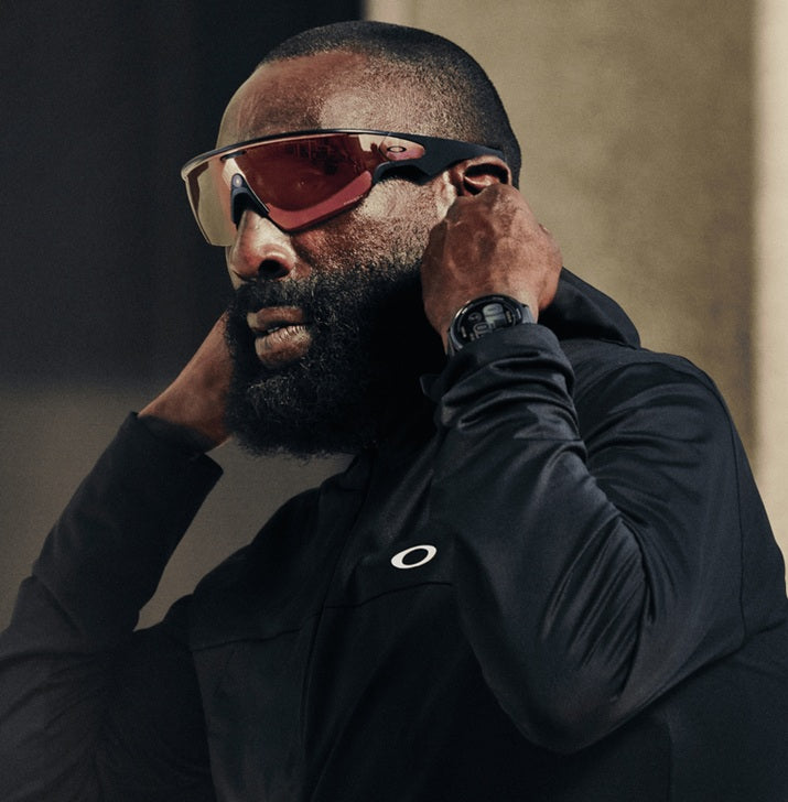 Oakley Meta Vanguard AI Smart Sunglasses with Prizm Transitions Lenses