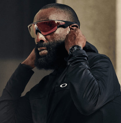 Oakley Meta Vanguard AI Smart Sunglasses with Prizm Transitions Lenses