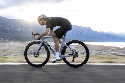Pinarello MY26 Dogma F Carbon Shimano Dura-Ace Di2 Road Bike