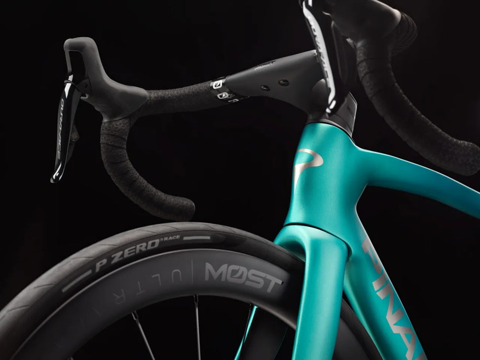 Pinarello MY27 F9 Carbon Shimano Dura Ace Di2 Road Bike