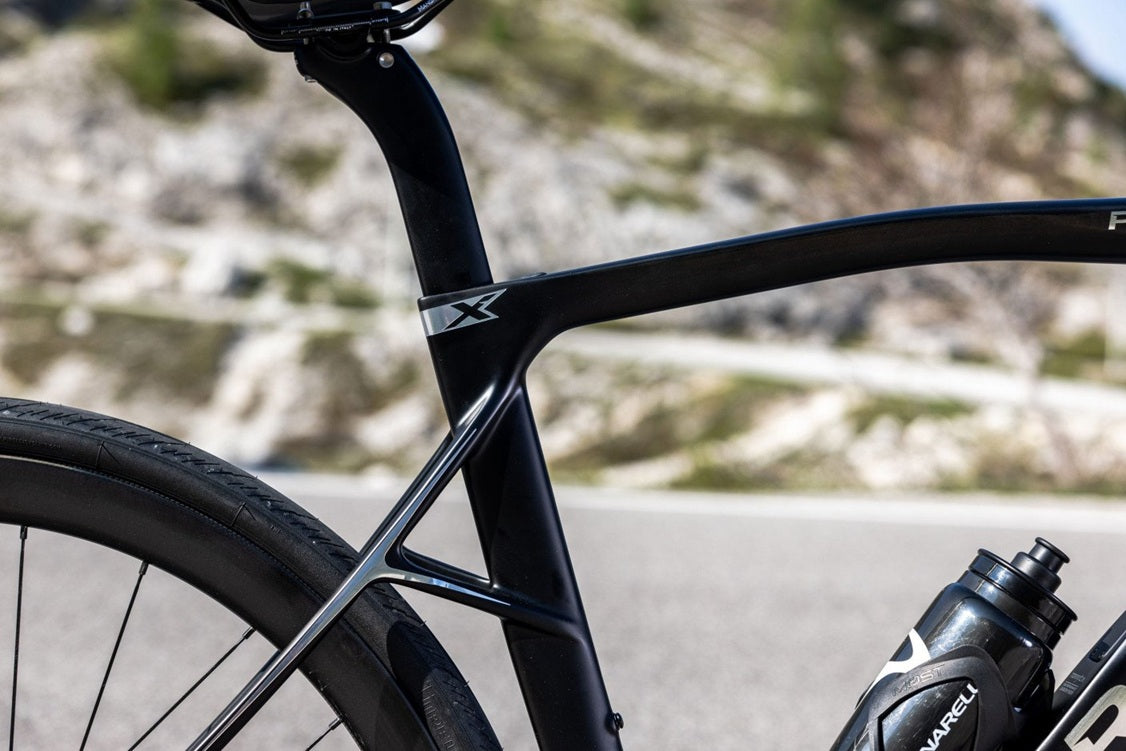 Pinarello X5 Shimano Carbon 105 Di2 12-Speed Road Bike
