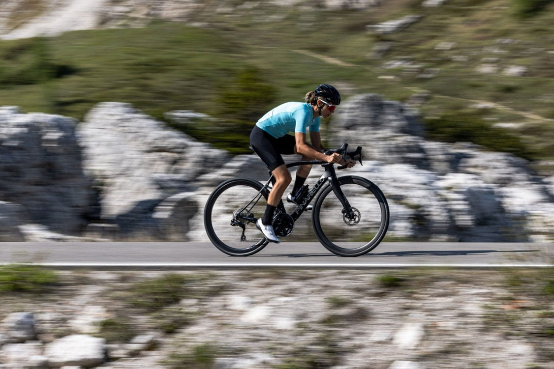 Pinarello X5 Shimano Carbon 105 Di2 12-Speed Road Bike