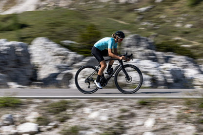 Pinarello X5 Shimano Carbon 105 Di2 12-Speed Road Bike