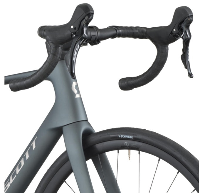 Scott Addict 50 Carbon Shimano 105 12 Speed Road Bike