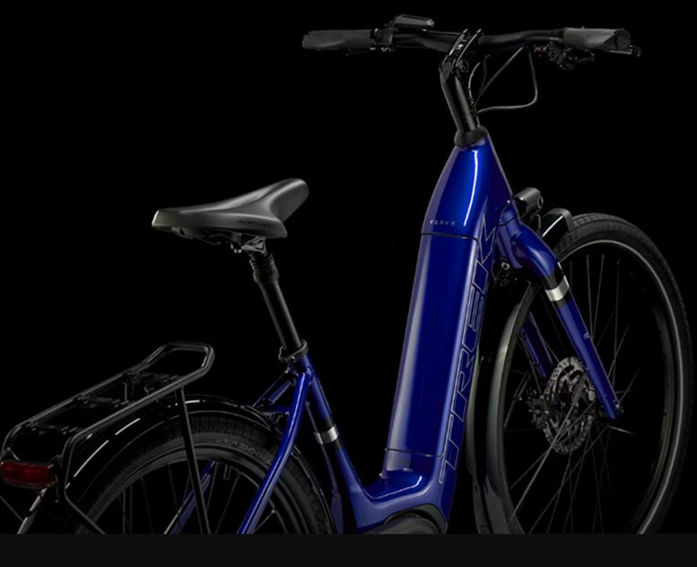 trek verve+ 3 aluminum 9 speed lowstep active e-bike diagonal right side view from back