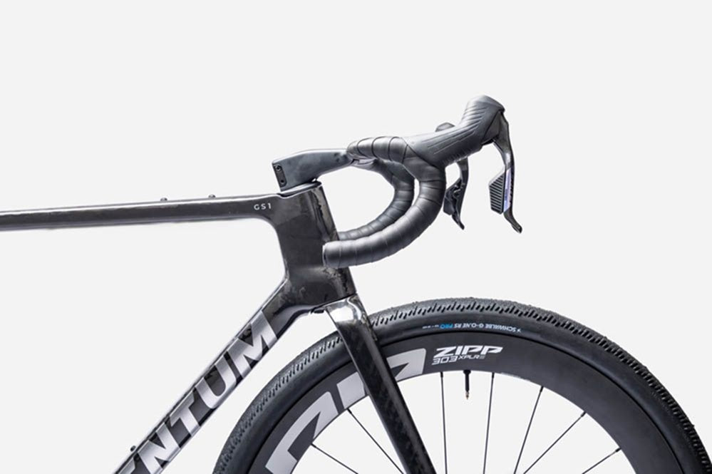 Ventum GS1 Carbon Red XPLR 13 Speed Gravel Bike