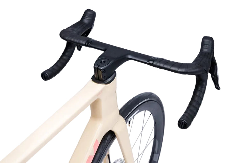 ventum nsa v3 carbon force axs 12 speed road bike limoncello handlebar closeup