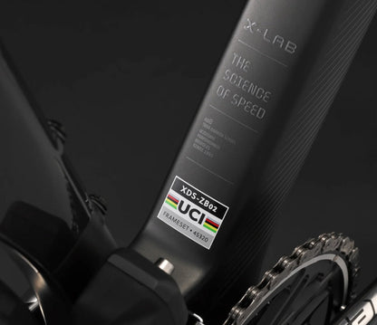 XDS AD8 Carbon 105 Di2 Disc Road Bike